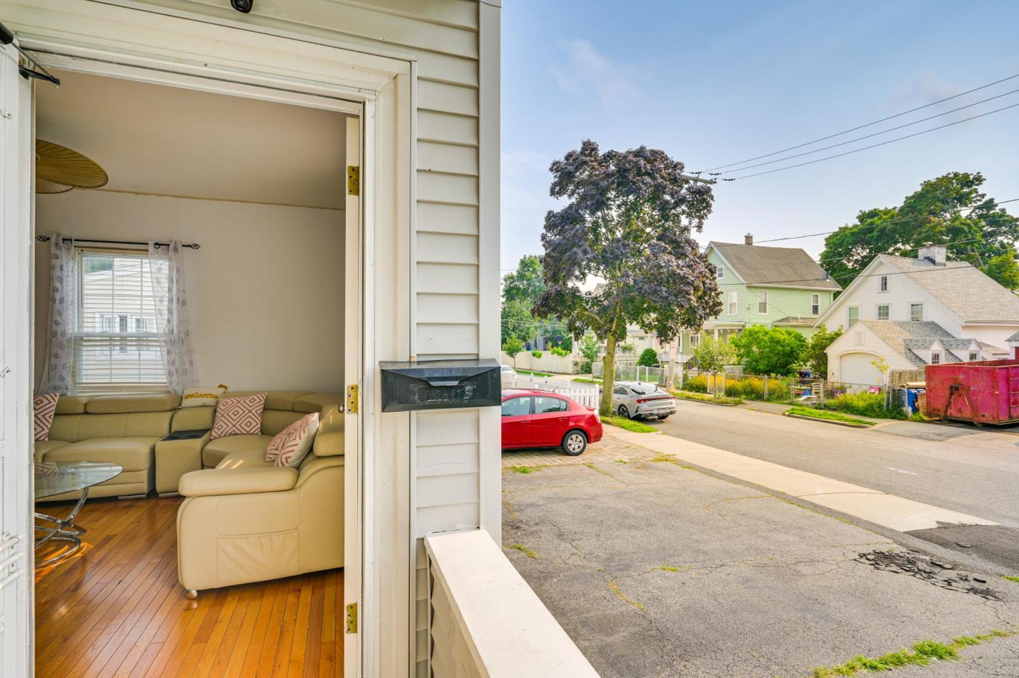 9 Mi To Dtwn Boston Cozy Malden Apartment Bagian luar foto