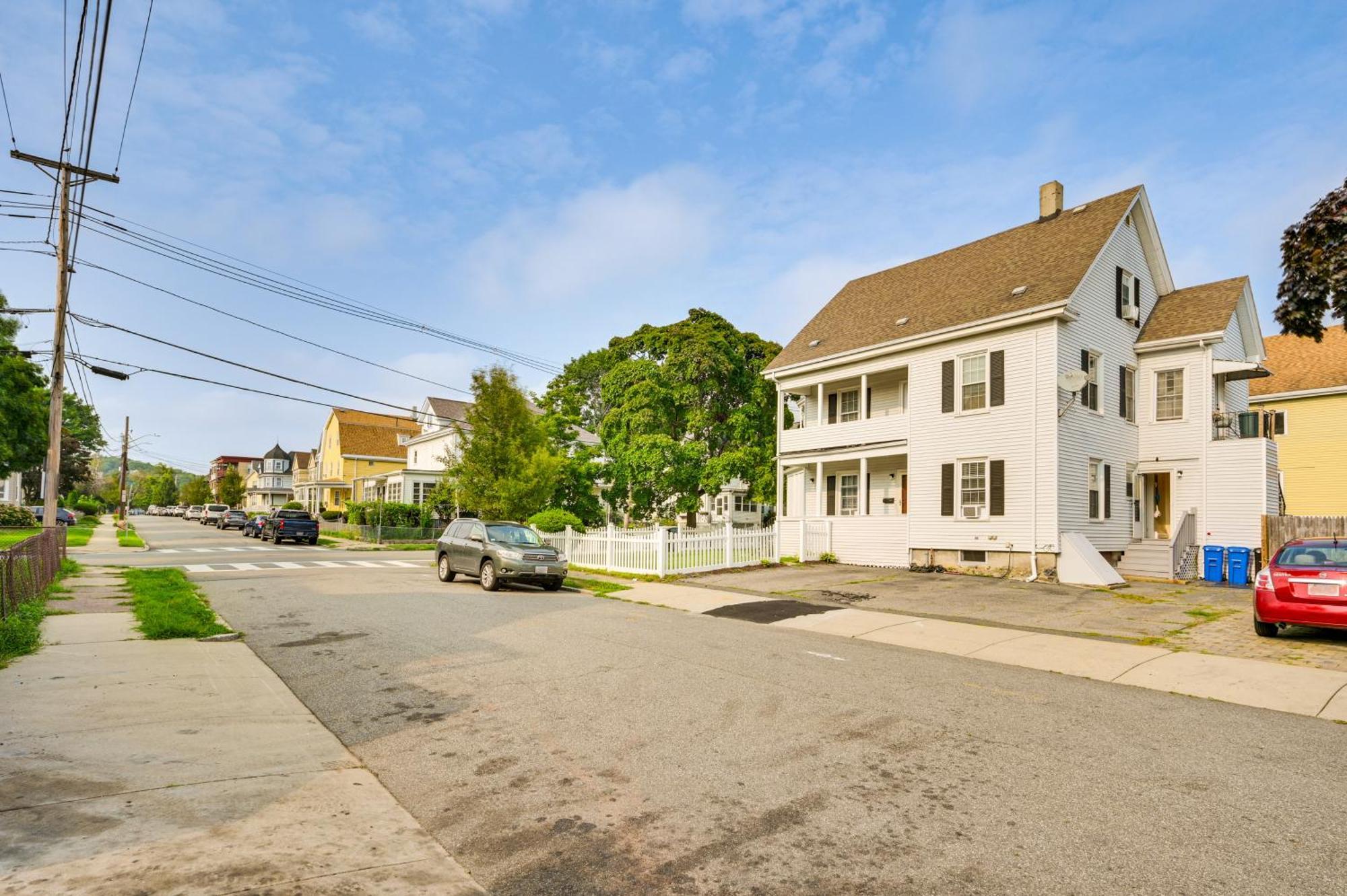 9 Mi To Dtwn Boston Cozy Malden Apartment Bagian luar foto