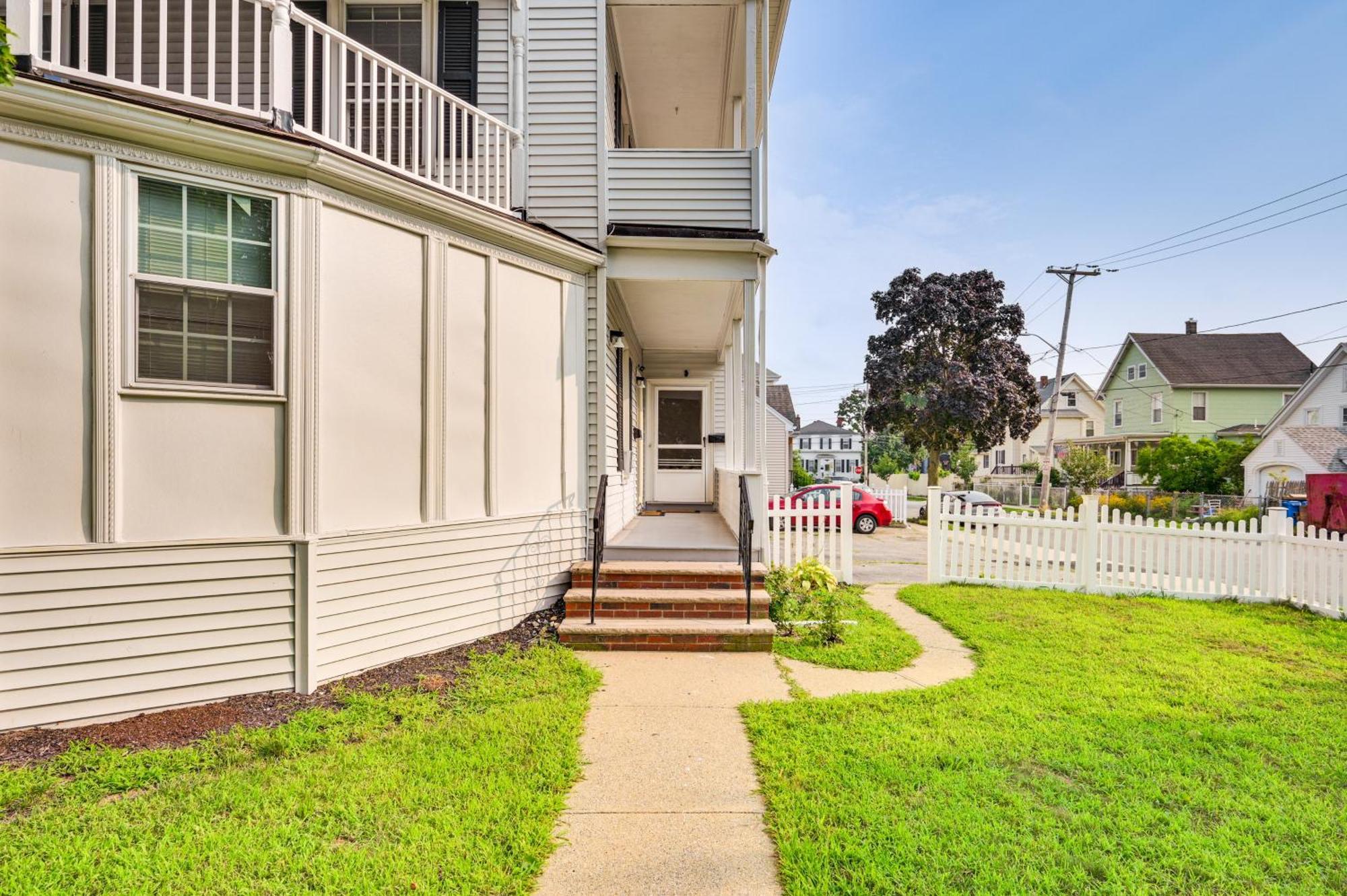 9 Mi To Dtwn Boston Cozy Malden Apartment Bagian luar foto